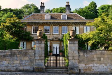 Bridging finance for ultra high net worth client