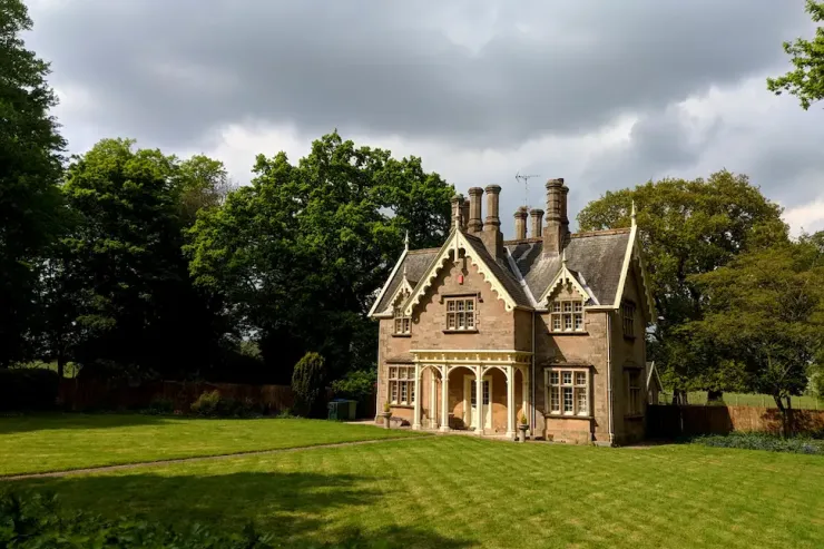 Strategic Liquidity on Country Estate