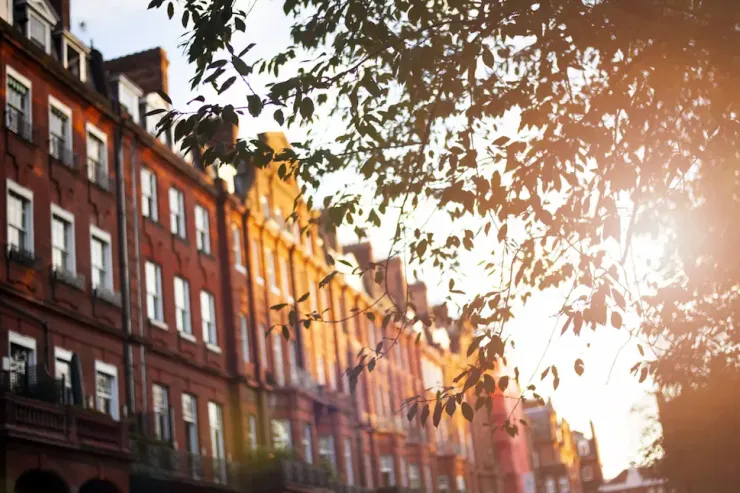 Joint Borrower Sole Proprietor Mortgage for First-Time Buyer in Central London